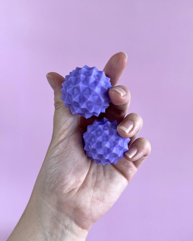 Spiky Clicker Ball