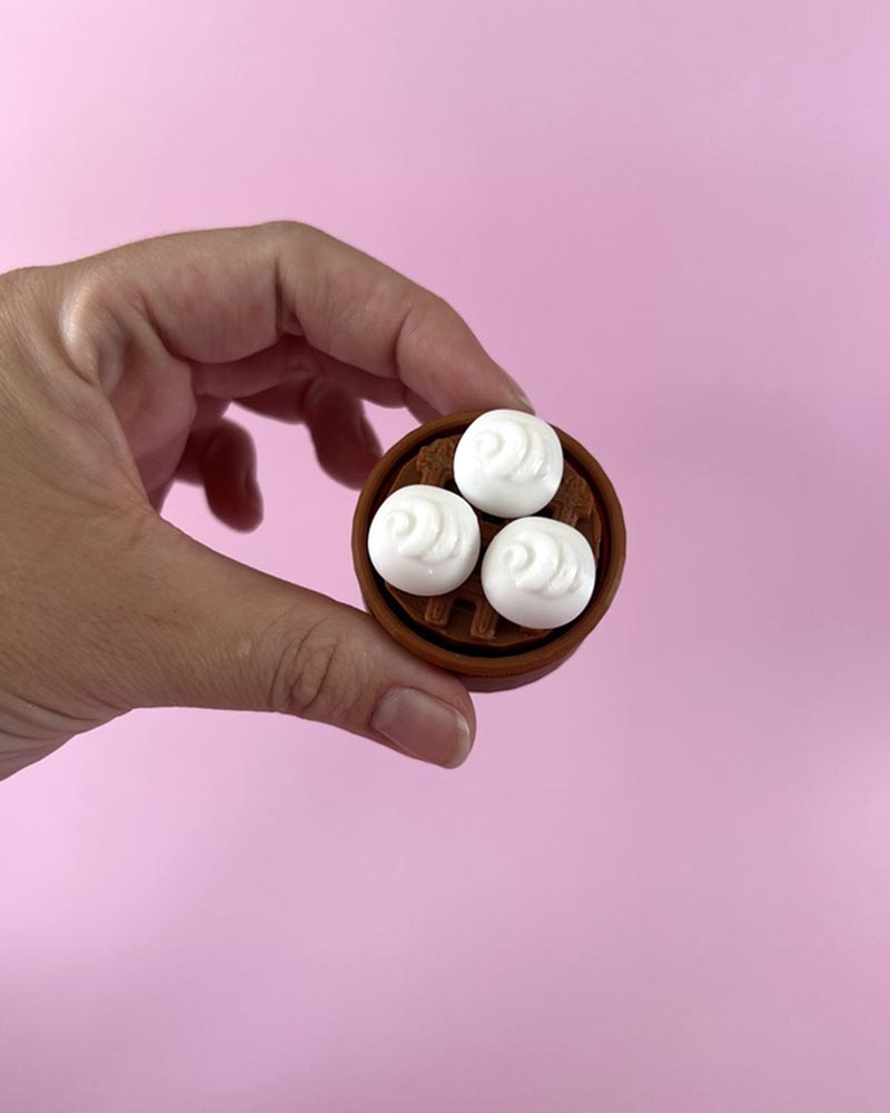 Boa Bun Basket Fidget Toy