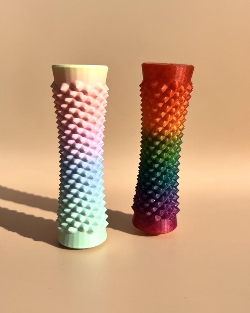 Hourglass Spiky Roller
