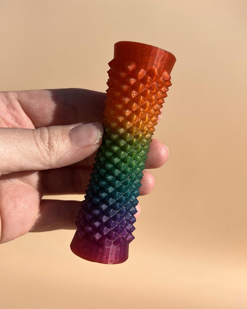 Hourglass Spiky Roller