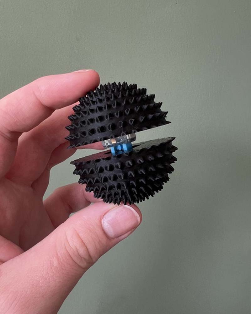 Spiky Clicker Ball