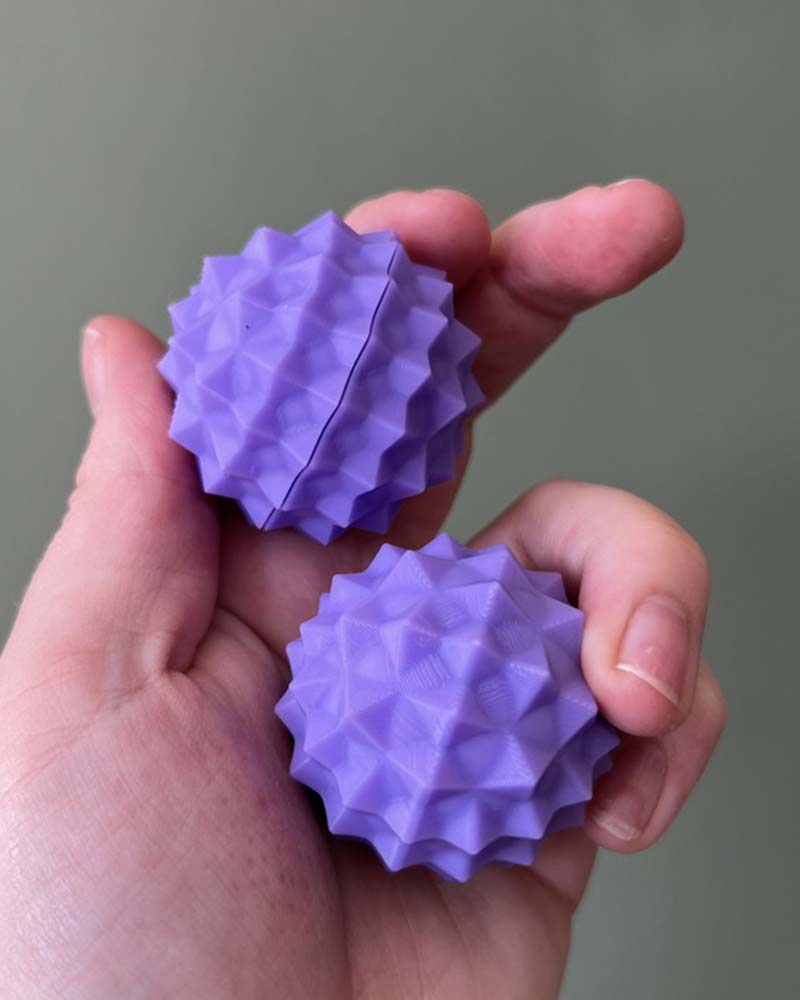 Spiky Clicker Ball