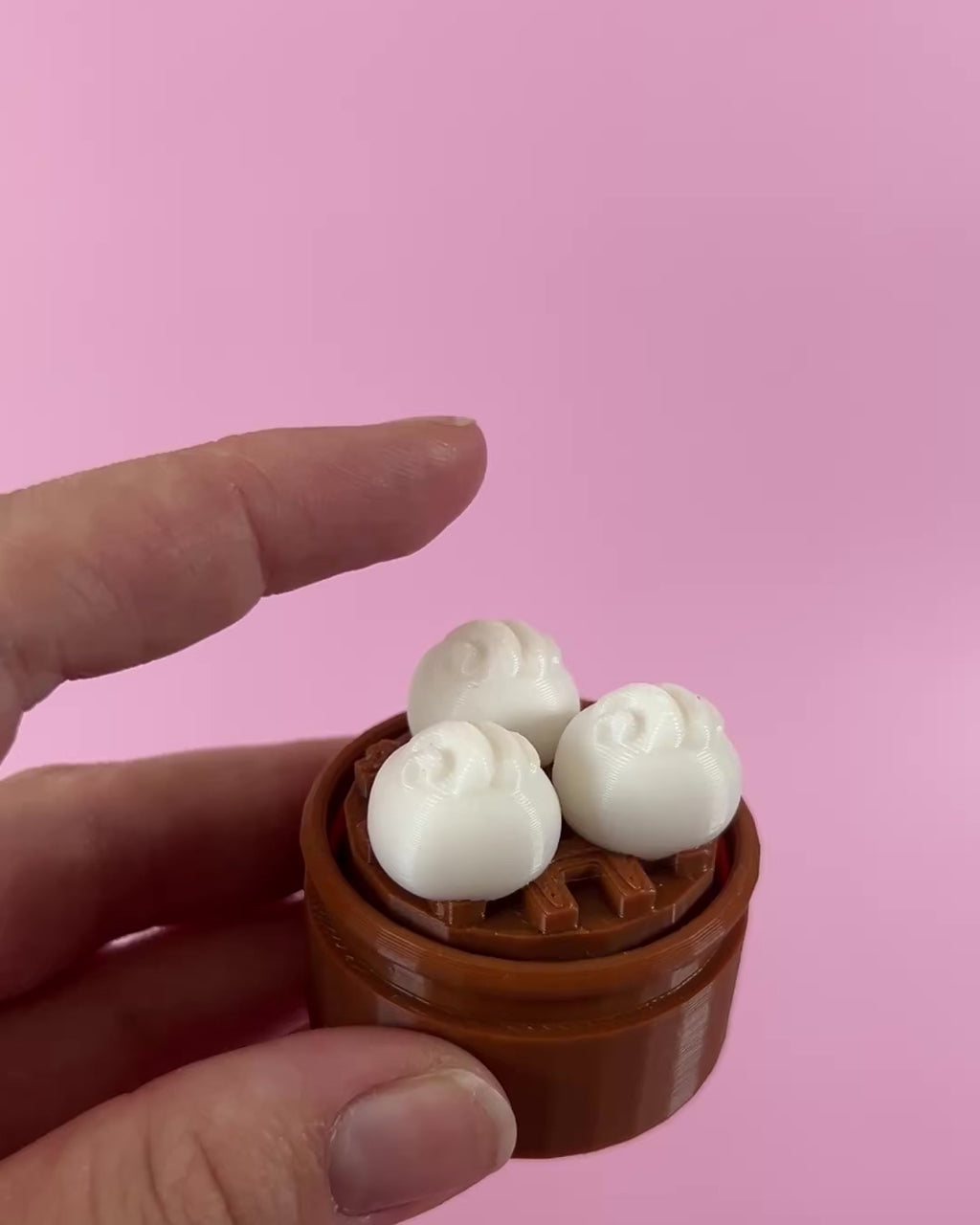 Boa Bun Basket Fidget Toy